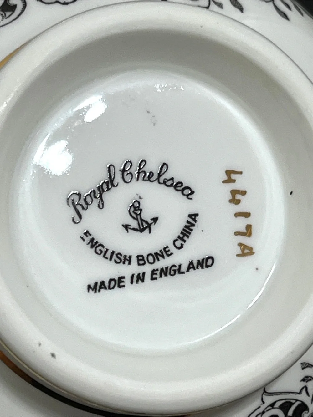 Royal Chelsea England 4419A Black White Chinoiserie Teacup Saucer Set - Picture 4 of 4